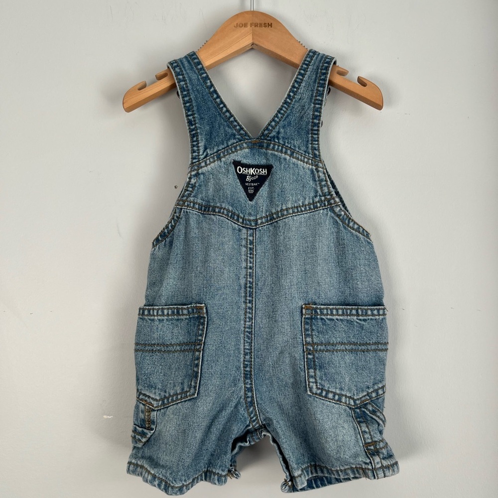 SOLD OshKosh B'gosh Blue Denim Shortalls Shorts Overalls Classic Style 6-9M Baby - Picture 3 of 4